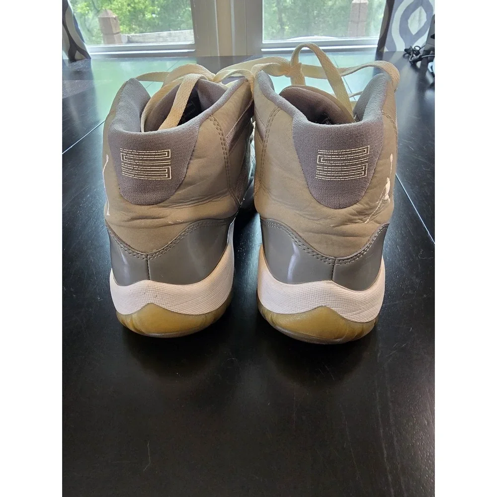 Size 9 - Air Jordan 11 Retro 2010‎ Cool Grey